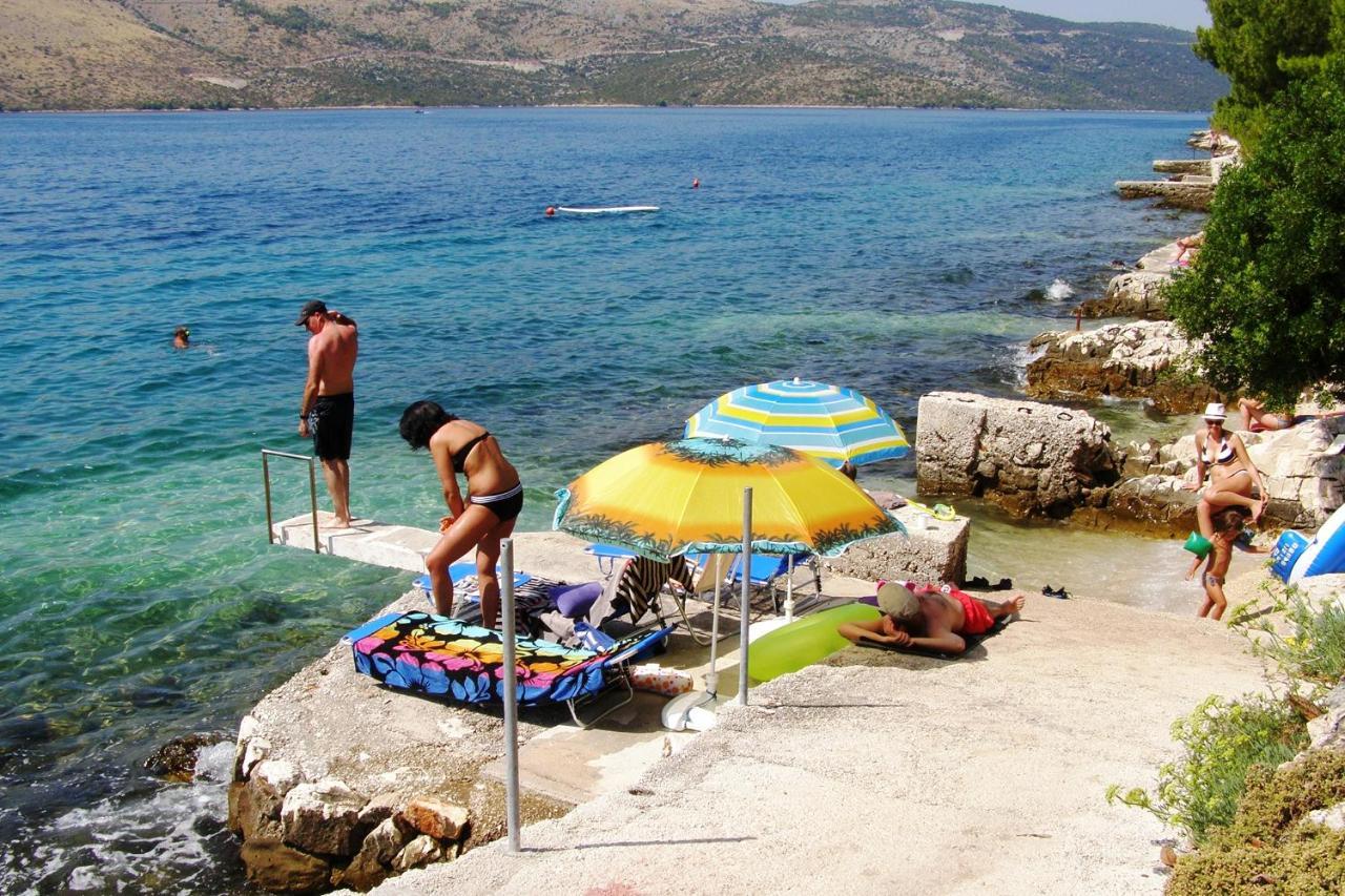 Apartments By The Sea Seget Vranjica, Trogir - 7508 Exterior photo