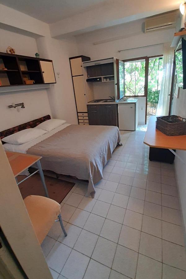 Apartments By The Sea Seget Vranjica, Trogir - 7508 Exterior photo